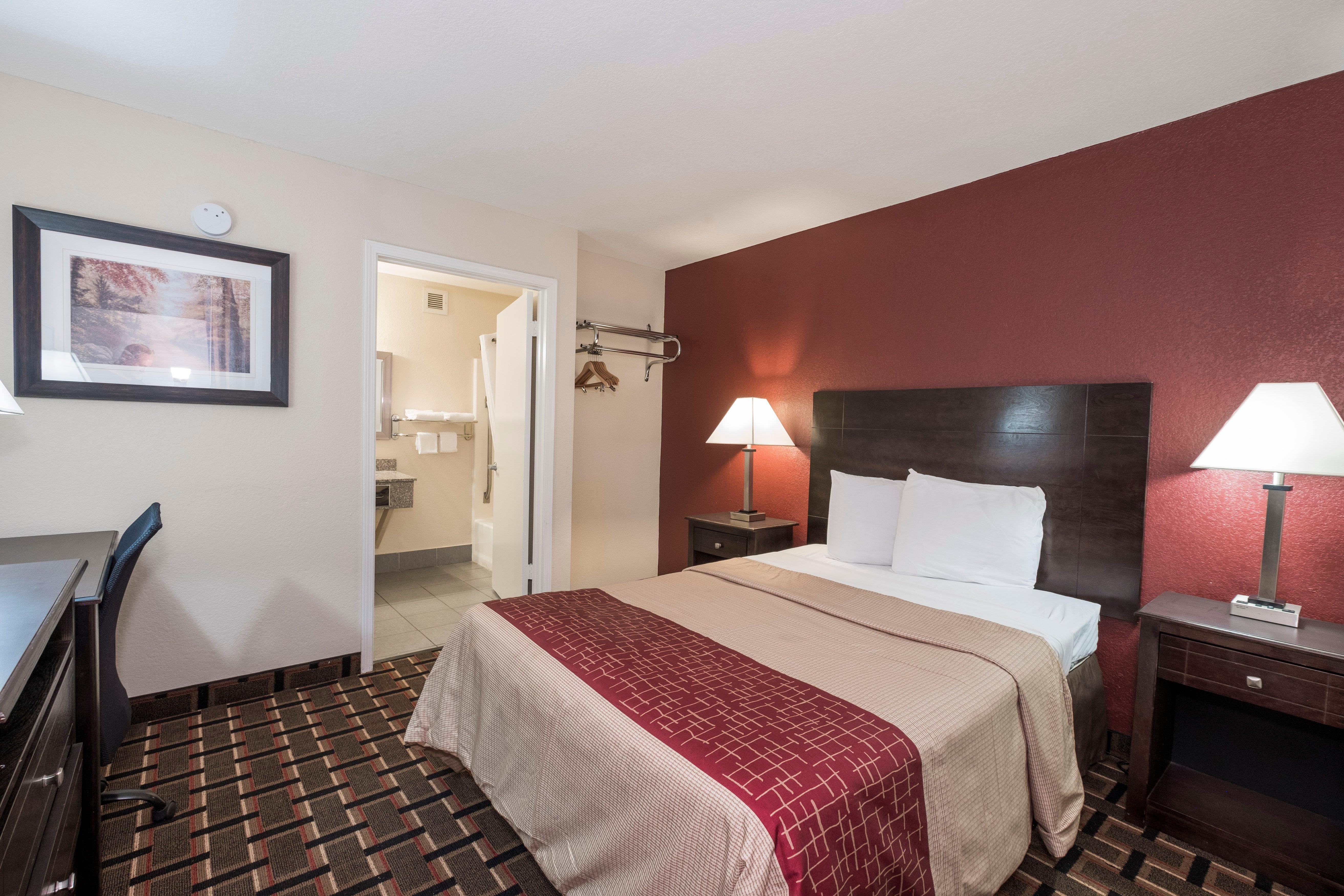 Red Roof Inn Mobile - Midtown Exterior photo