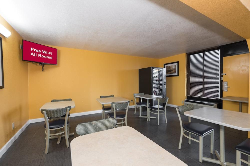 Red Roof Inn Mobile - Midtown Exterior photo